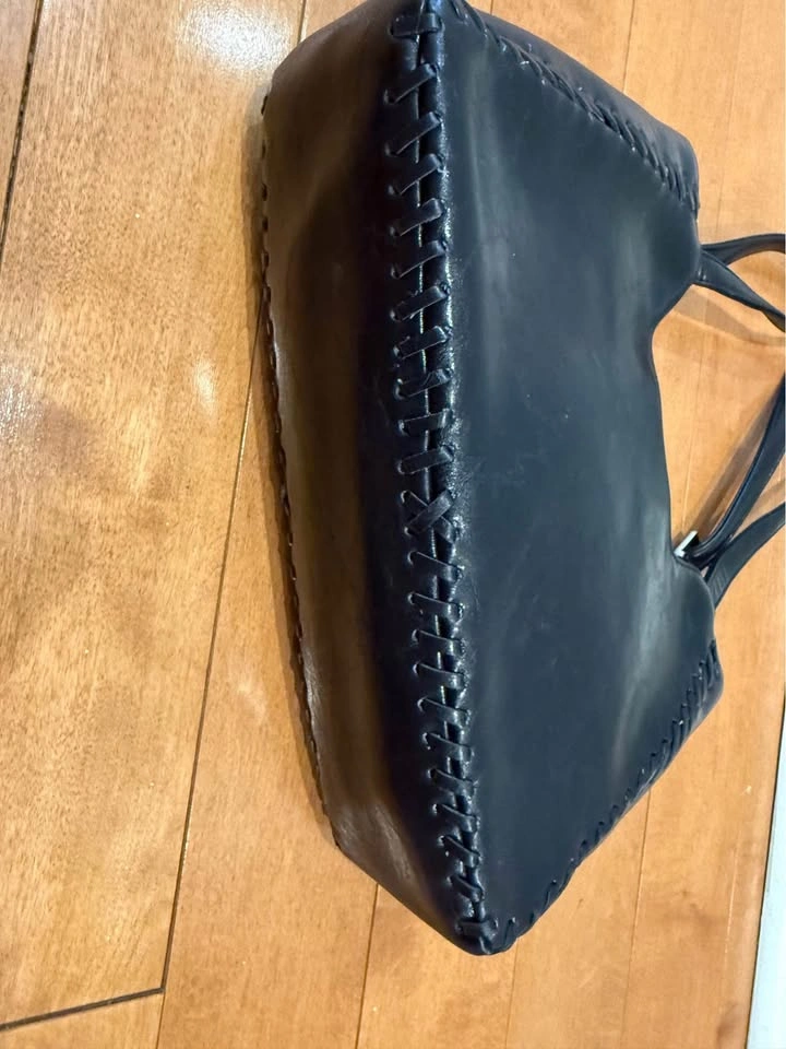 Guess Leather Handbag - photo 4