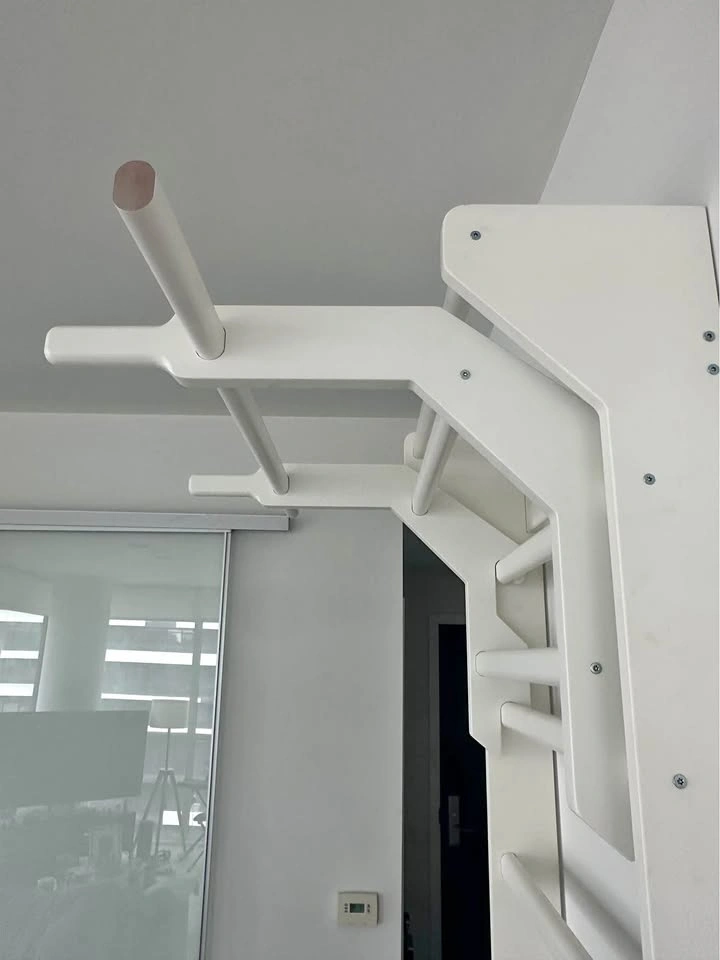 White Wood Ladder Pull-Up Bar