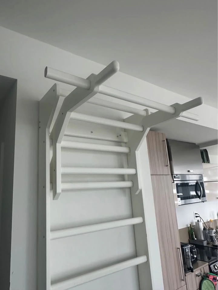 White Wood Ladder Pull-Up Bar - photo 2