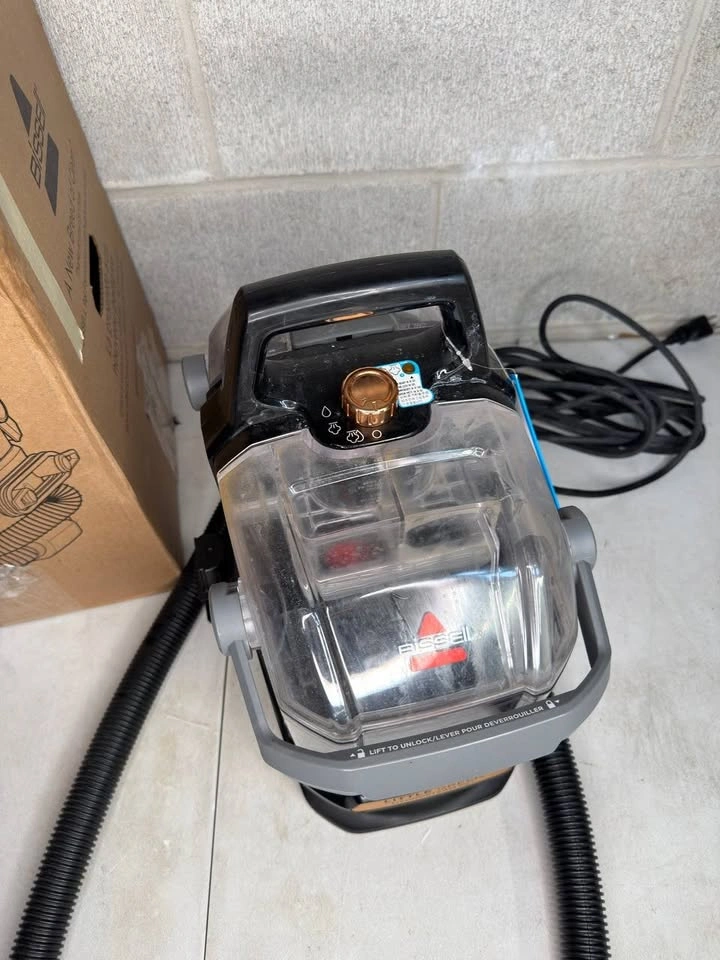 BISSELL Little Green HydroSteam Cleaner - Missing Attachments - photo 2