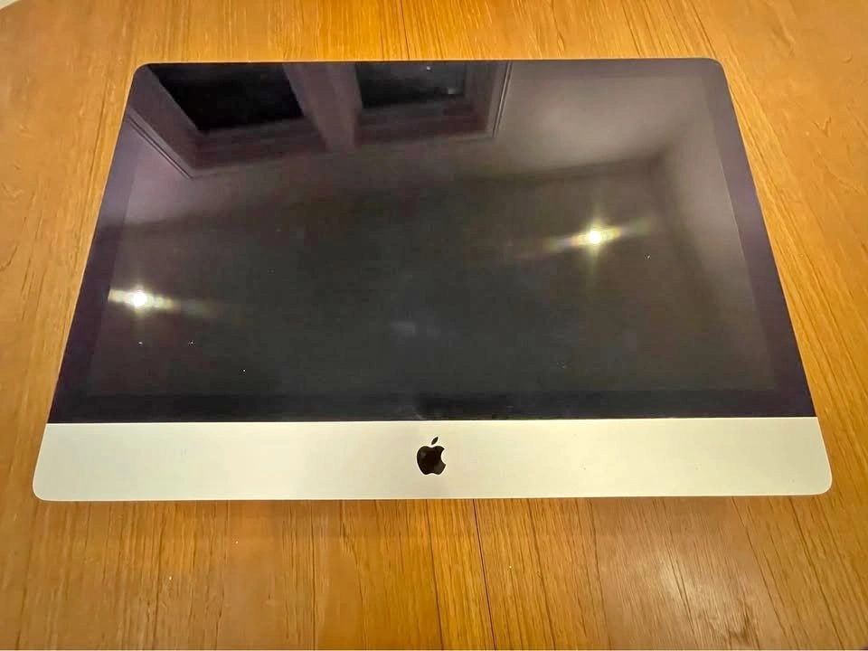27” iMac Retina 5K – i7 / 32GB RAM / 1TB SSD(2014 late) – VESA M