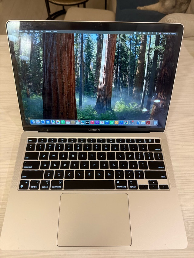 MacBook Air M1 (2020) - 512GB - 13.3” - Excellent Condition