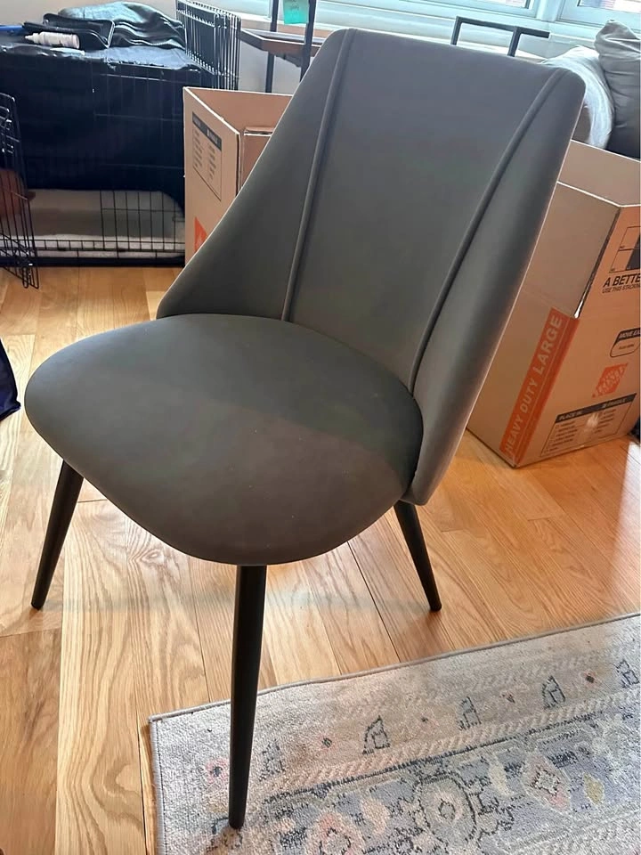 MUST GO BY 29APR - Kitchen Chairs (4)