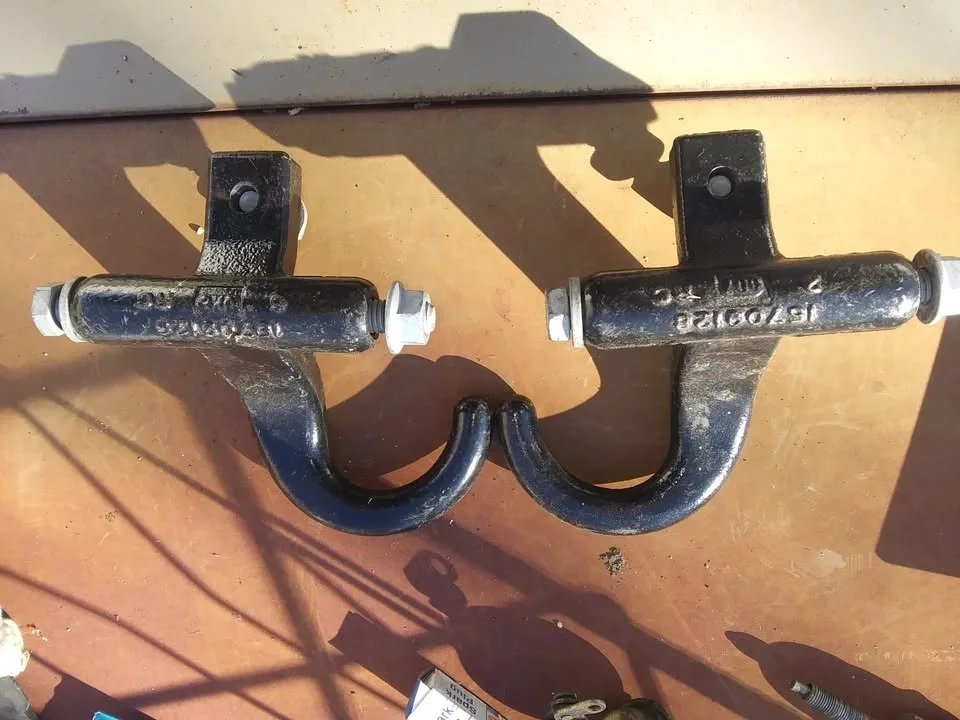 1999 to 2007 Chevrolet and GMC Front Tow Hook Pair image indicator(3)