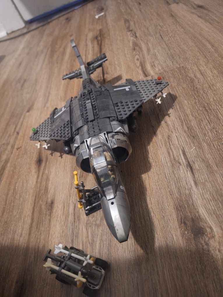 Mega Blocks Call of Duty Combat Fighter Jet (Read Description) - photo 2