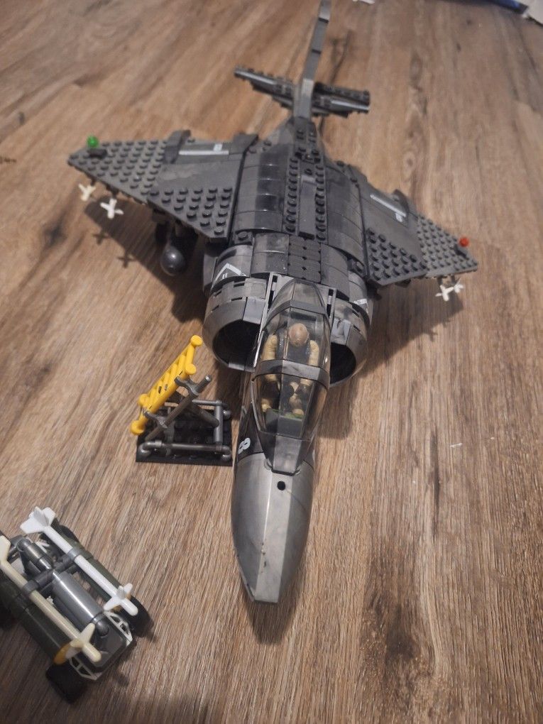 Mega Blocks Call of Duty Combat Fighter Jet (Read Description) - photo 3