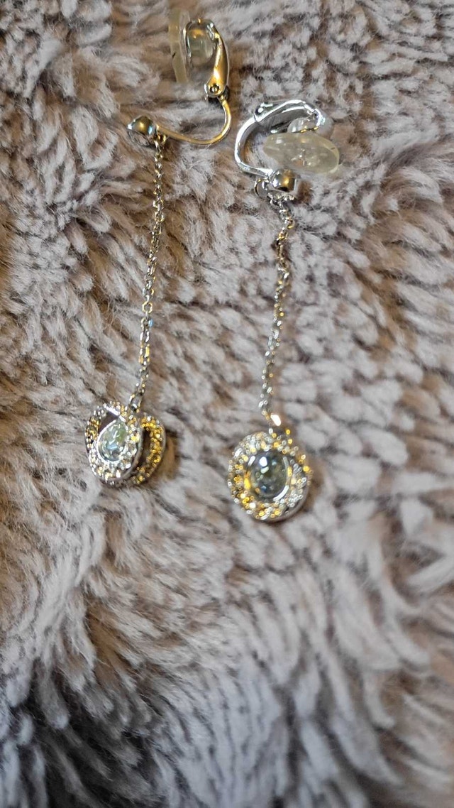 Swarovski crystal clip on earrings - photo 2