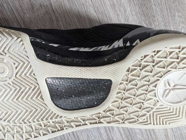 Nike Kobe 8 - photo 4