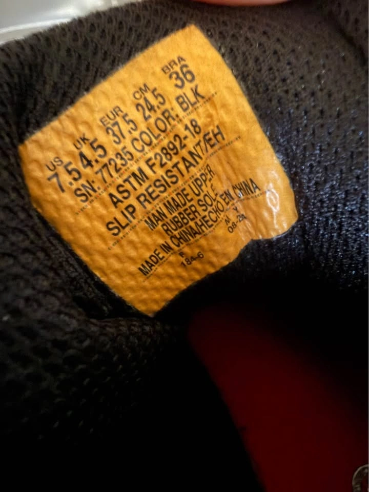 Skechers Slip Resistant Shoes - photo 3
