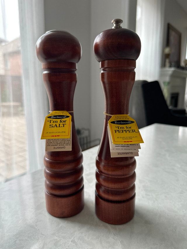 VTG Baribocraft Maple 9.5" Wooden Pepper Mill and Salt Shaker