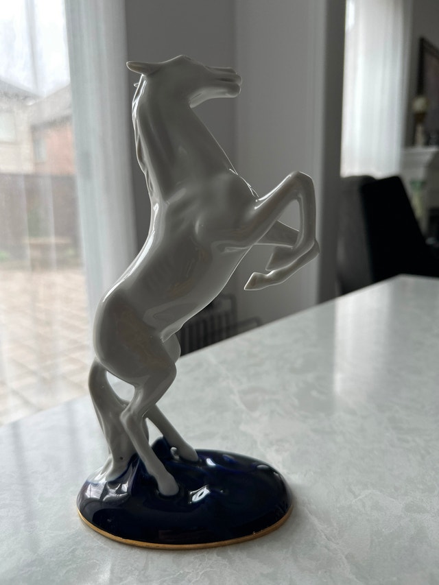 Royal Dux Bohemia VTG porcelain figurine of a rearing stallion. - photo 5