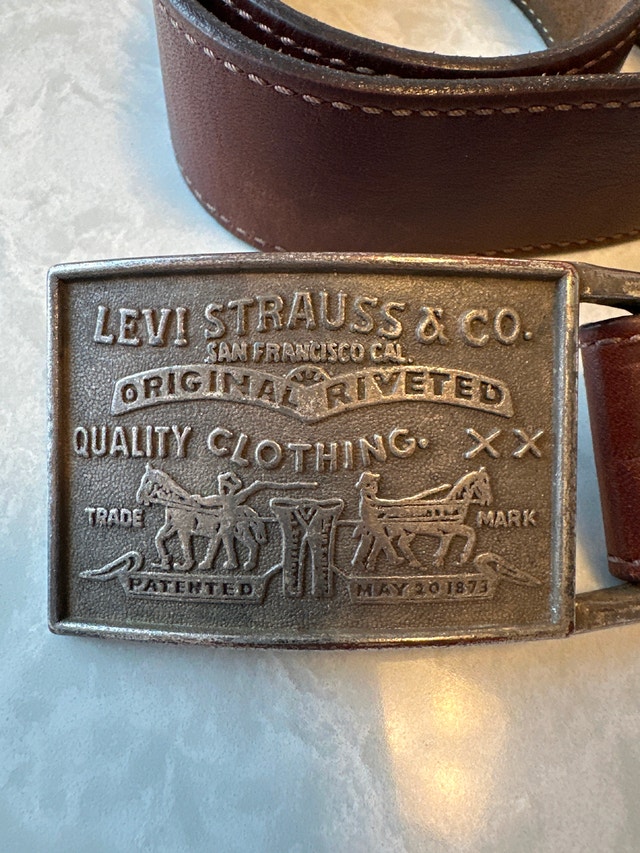 Levi Strauss & Co. Vintage Belt Buckle And Leather Belt, 36/90 - photo 2