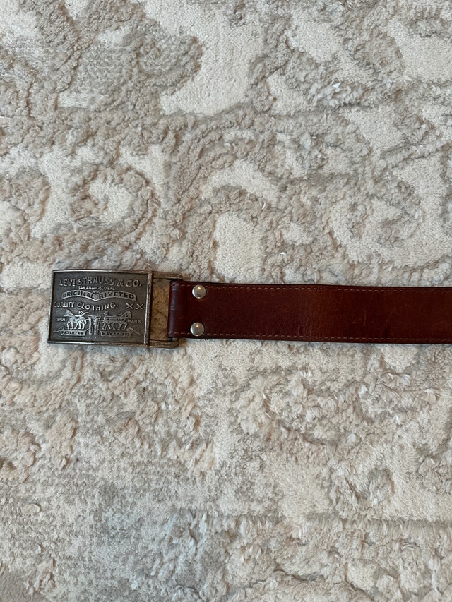 Levi Strauss & Co. Vintage Belt Buckle And Leather Belt, 36/90 - photo 5