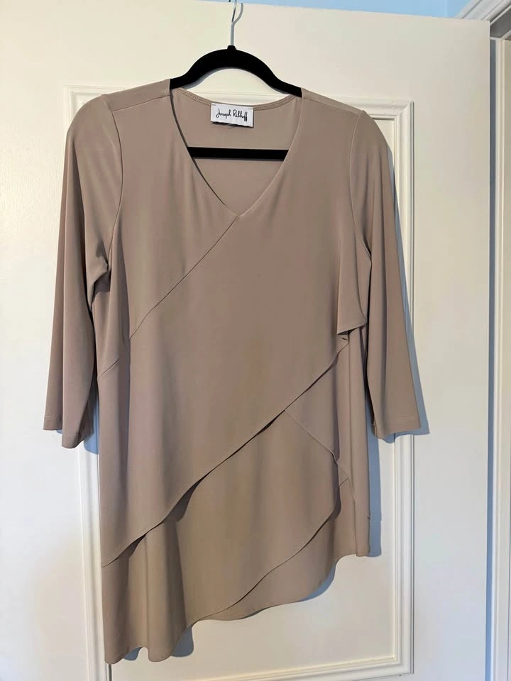 Joseph Ribkoff Size 8 Blouse