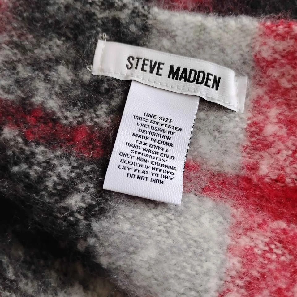 Steve Madden Hat and Scarf Set 🌱 - photo 3