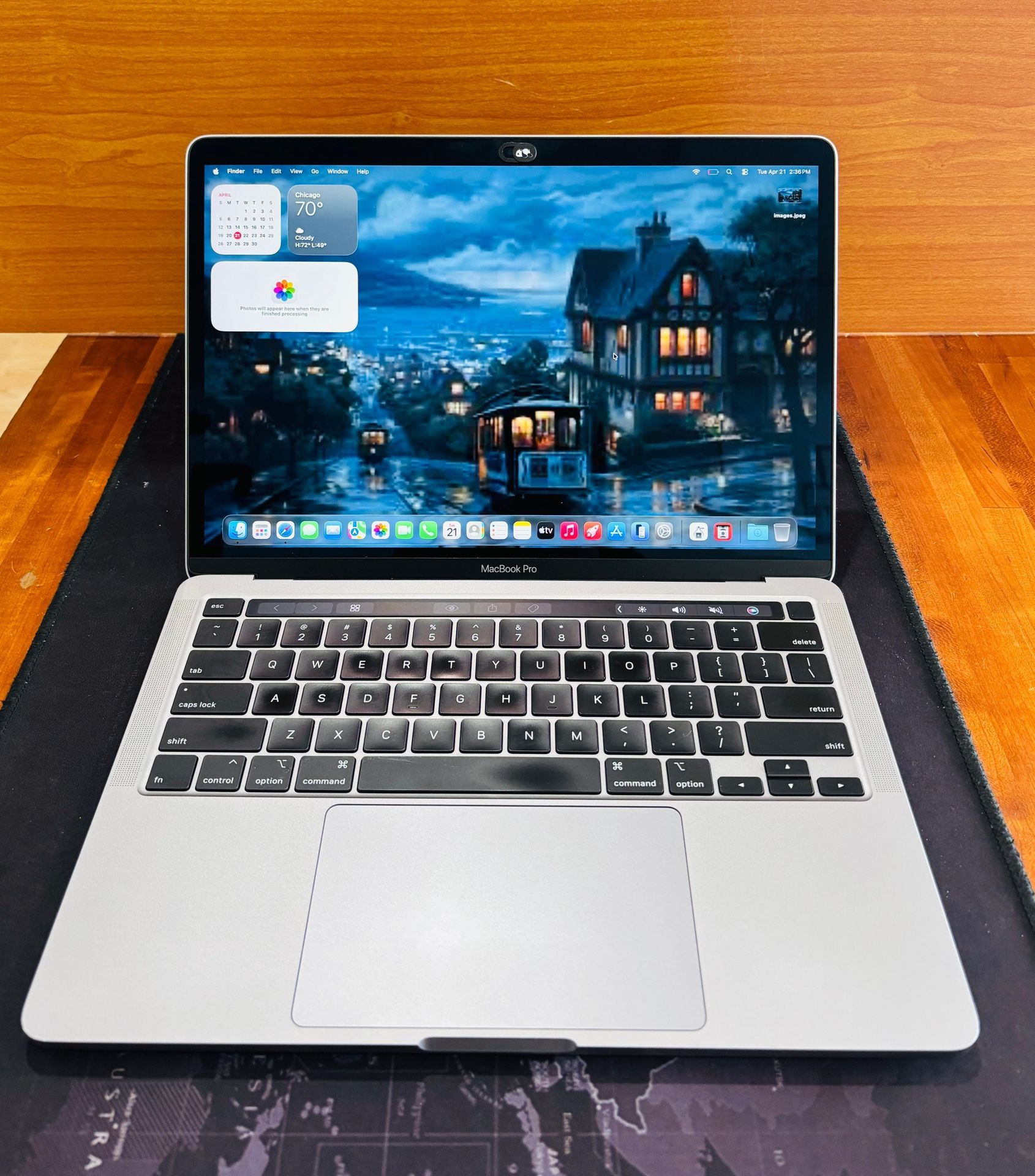 Apple Macbook Pro 13" 2020 i5 16GB RAM 1TB SSD TouchBar