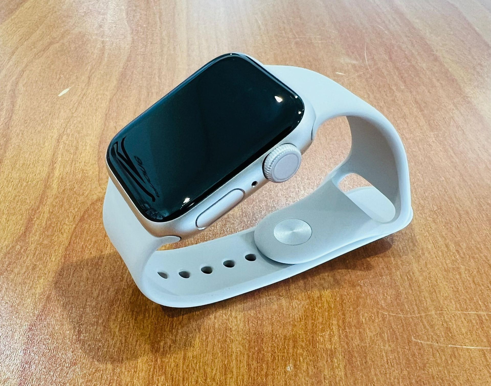 Apple Watch SE 3rd Gen 40MM Cellular