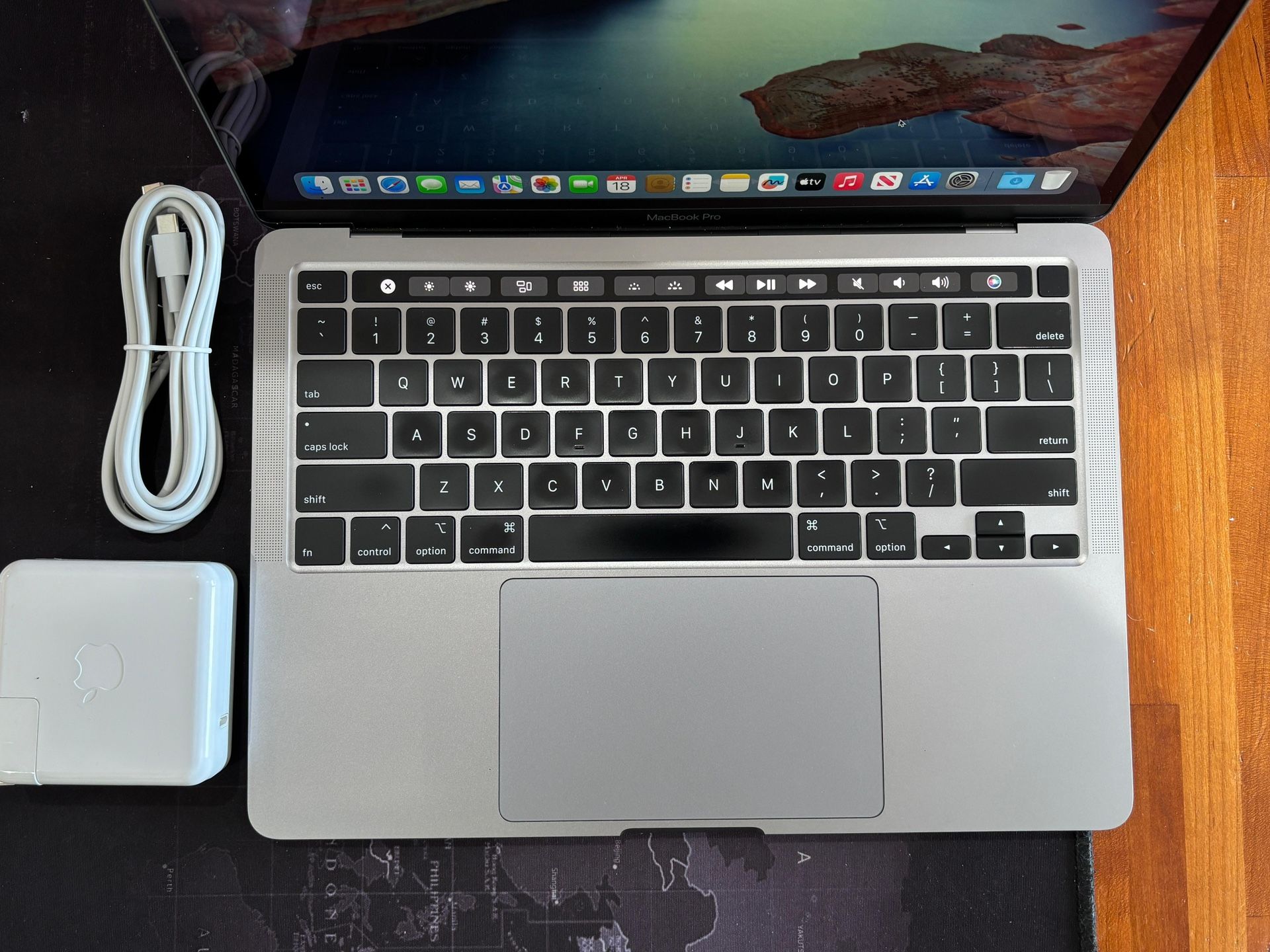 MacBook Pro 13" 2020 TouchBar i5 32GB RAM 512GB SSD - photo 2