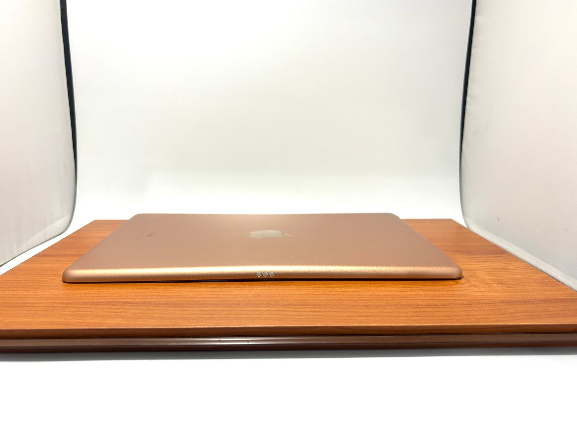 Apple iPad 8 10.2" WiFi Rose Gold - photo 2