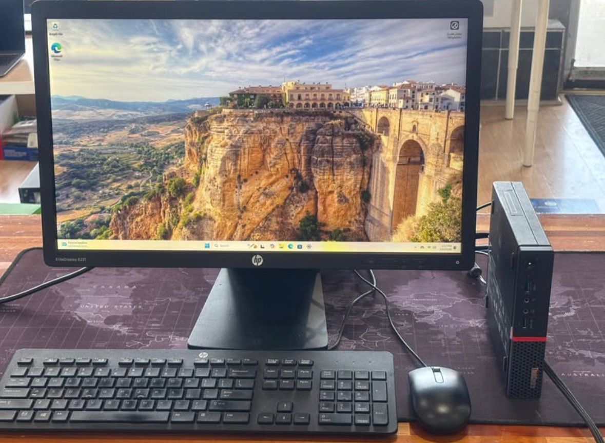 Lenovo ThinkCentre M700 Mini PC Core i5-6500T 8GB RAM 256GB SSD