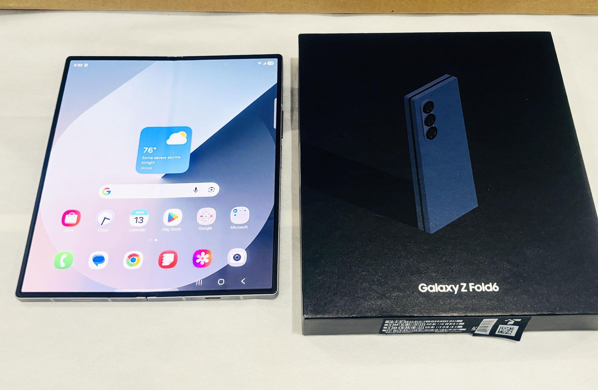 Samsung Galaxy Z Fold 6 512GB Factory Unlocked w/ Box - photo 2