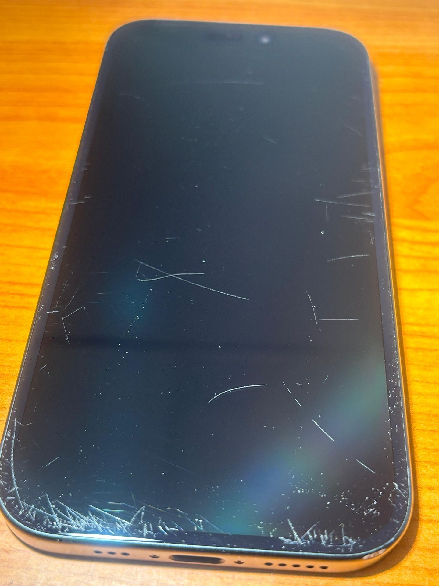 Apple iPhone 15 ATT/Cricket - Scratches, Fully Functional - photo 5