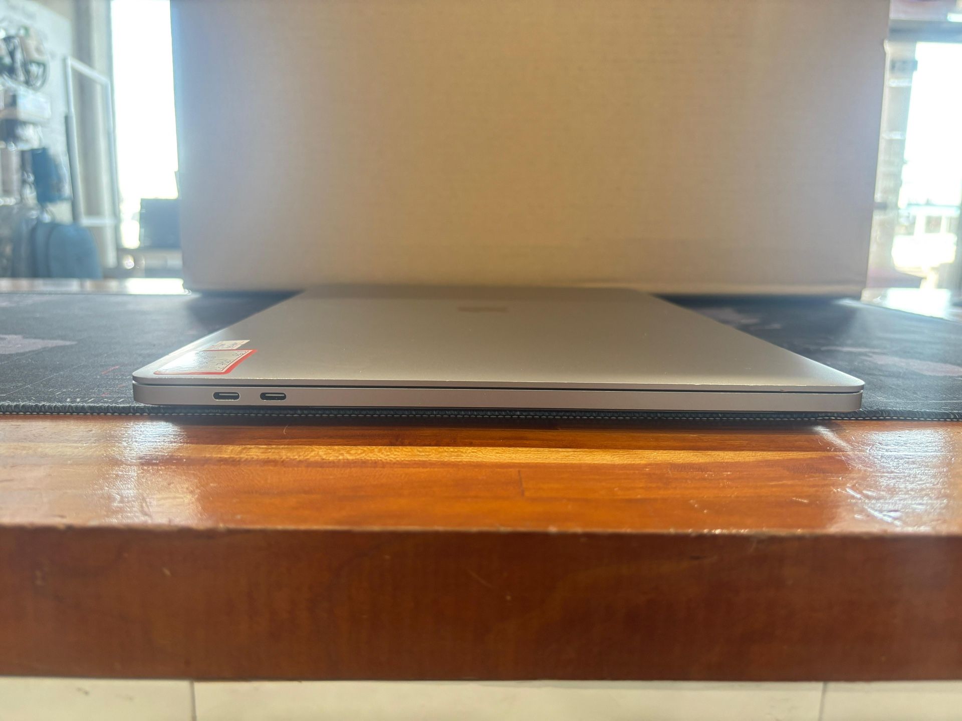 MacBook Pro 16" 2019 i9 16GB RAM 1TB SSD Radeon Pro - photo 5