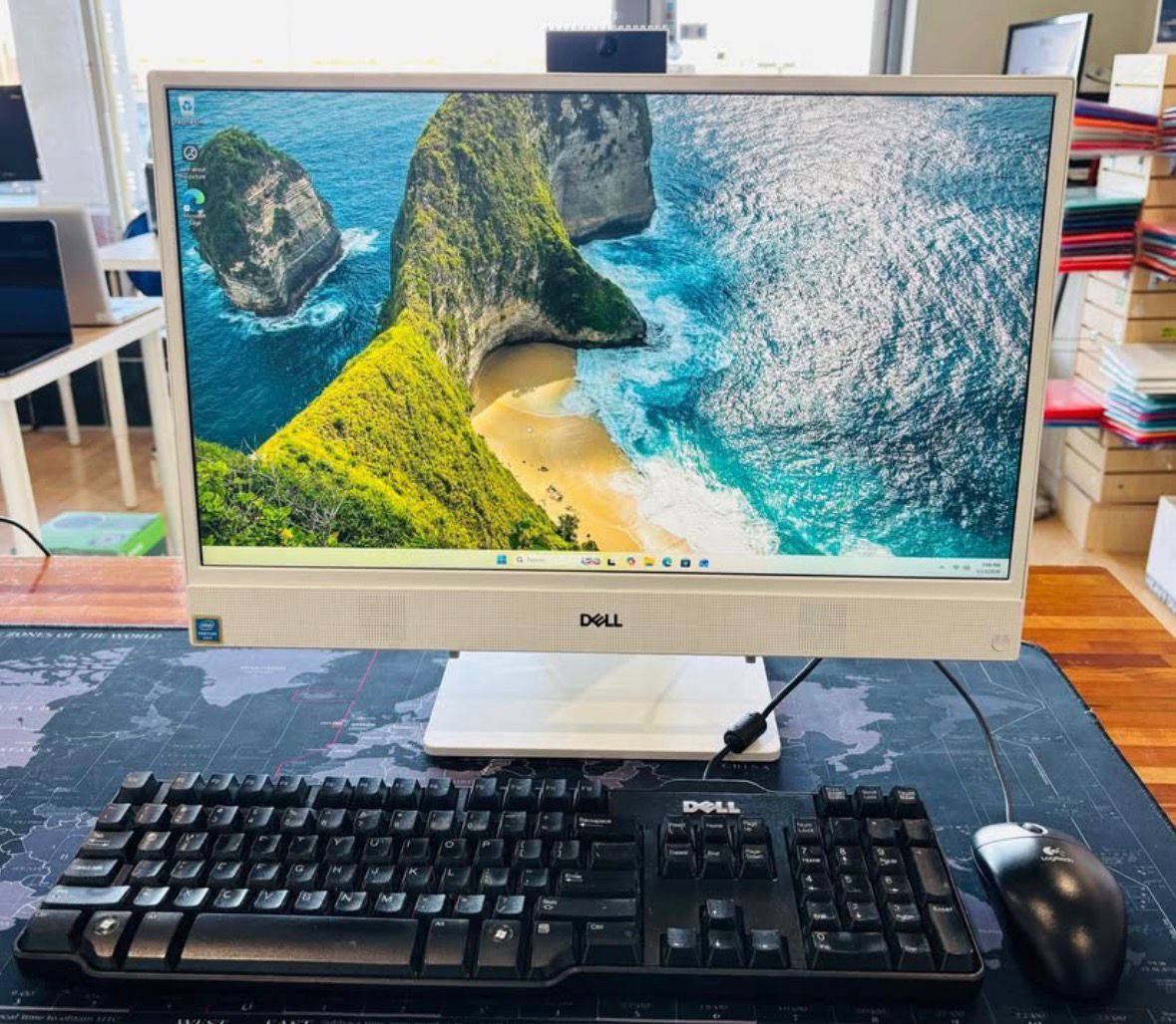Dell Inspiron 3280 All-in-One PC - 16GB RAM, 1TB HDD, Win 11