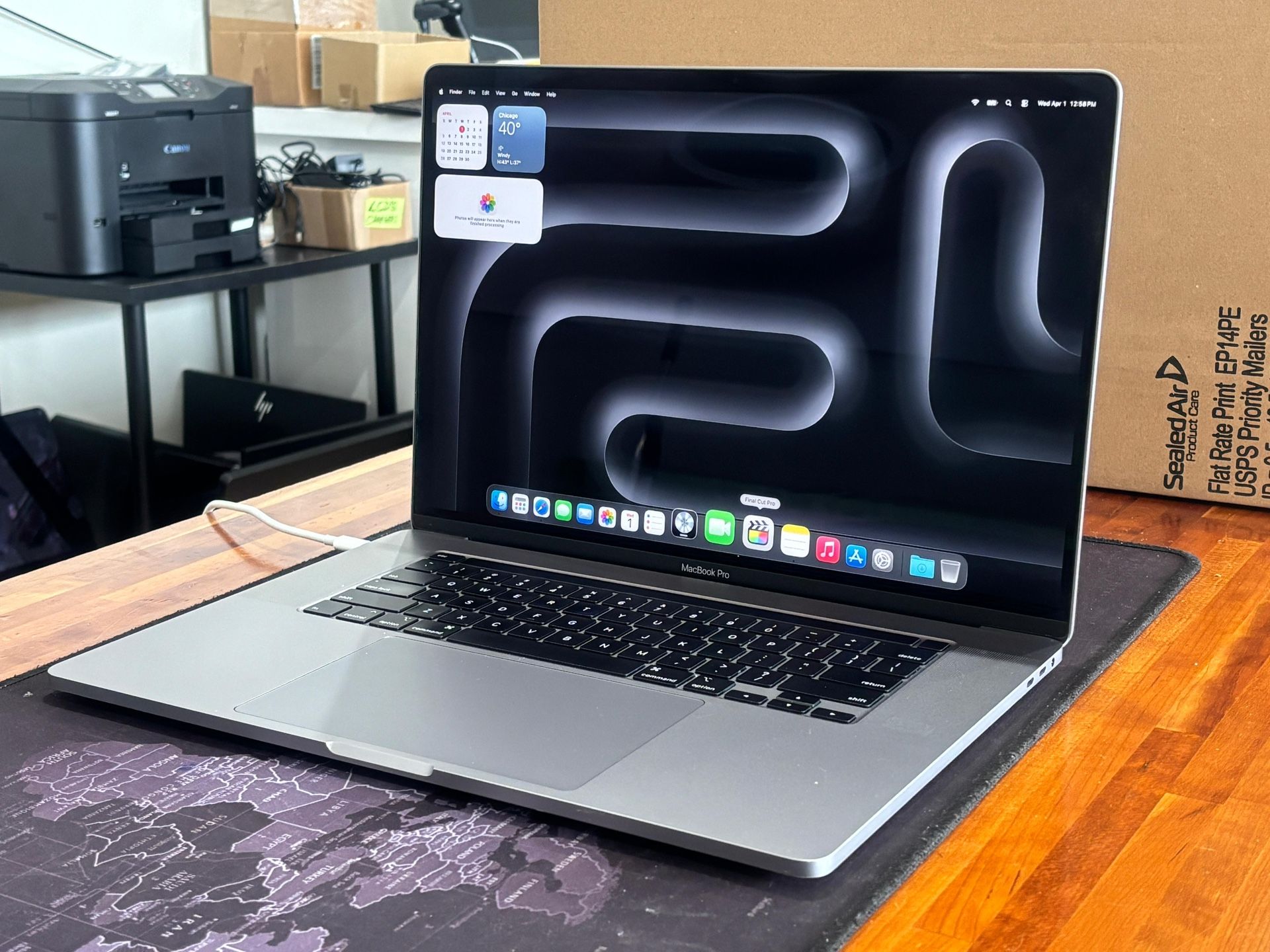 Apple Macbook Pro 16” 2019 i9 32GB RAM 1TB SSD Radeon Pro 5500M