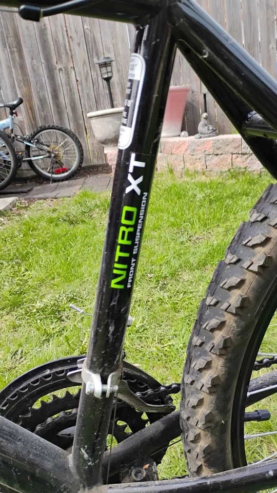 CCM Nitro XT Mountain Bike (taking offers) - photo 5