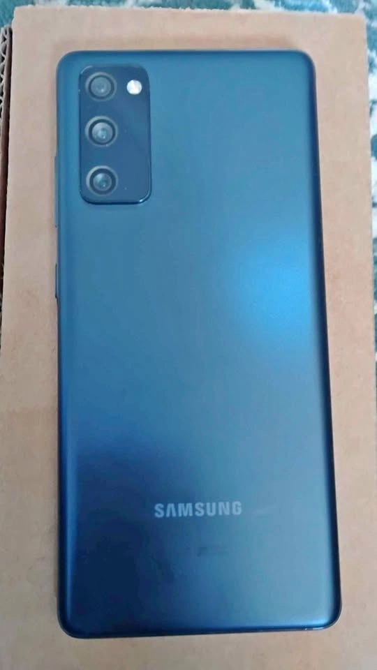 Unlocked Samsung S20 FE
