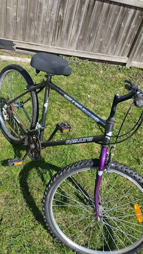 26 inch purple street/mountain Bike. - photo 3