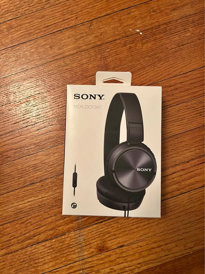 Sony Plug In Headphones with Mic