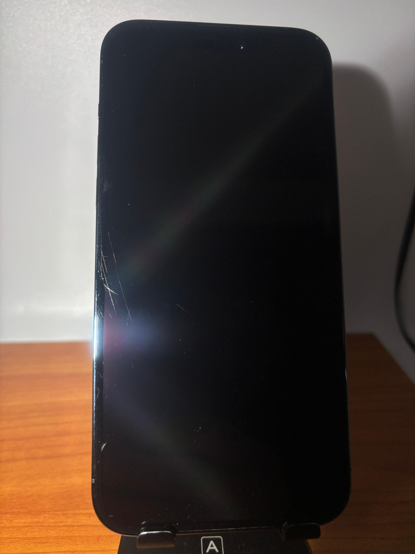 Apple iPhone 14 Pro Max 128GB Unlocked - Scratches on Screen - photo 4