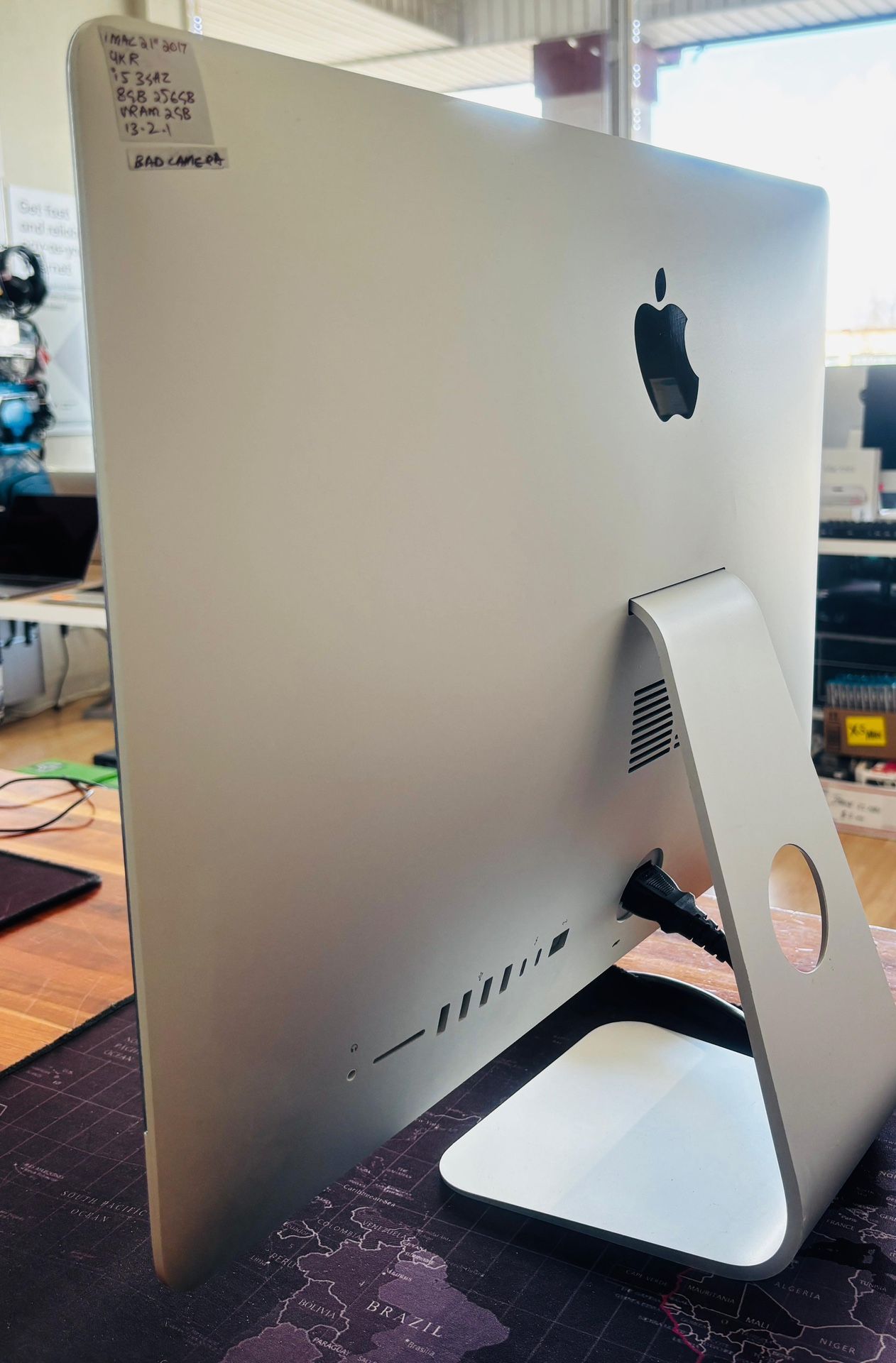 Apple iMac 21” Core i5 8GB 256GB - Bad Camera - photo 2