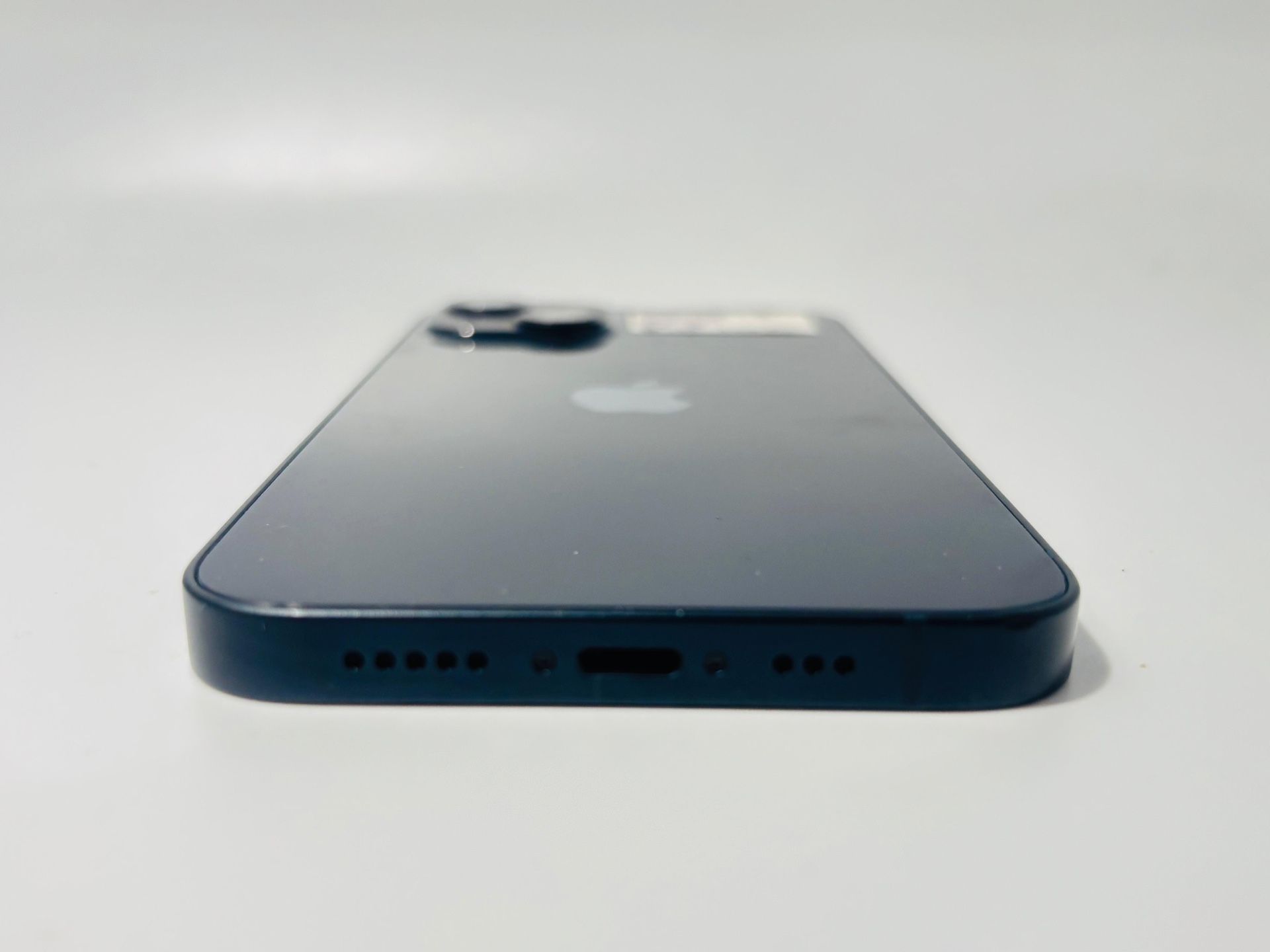 Apple iPhone 13 128GB Unlocked Black - photo 5