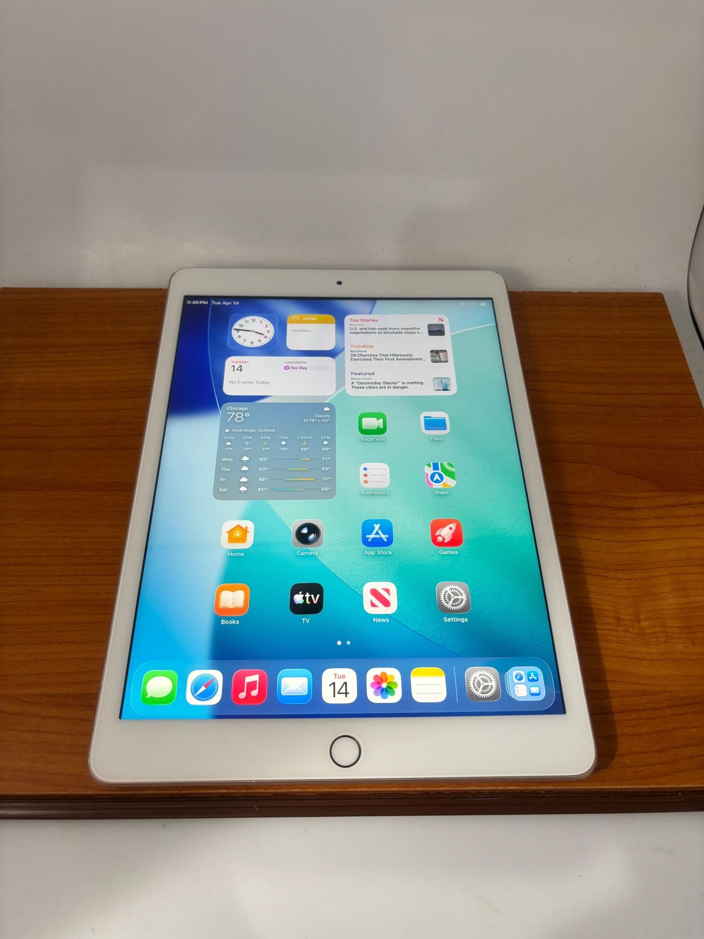 Apple iPad 8 10.2" WiFi Rose Gold - photo 3
