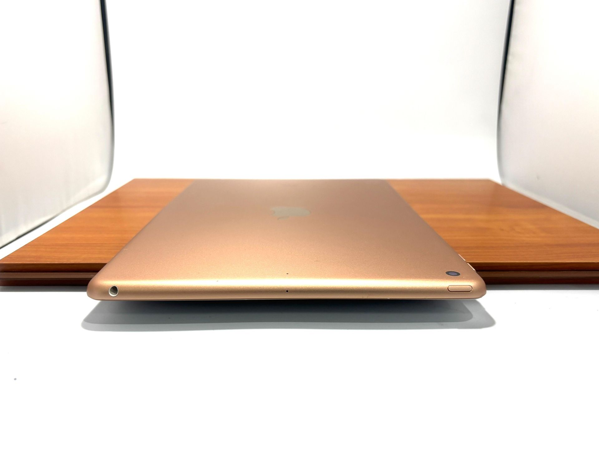 Apple iPad 8 10.2" WiFi Rose Gold - photo 4