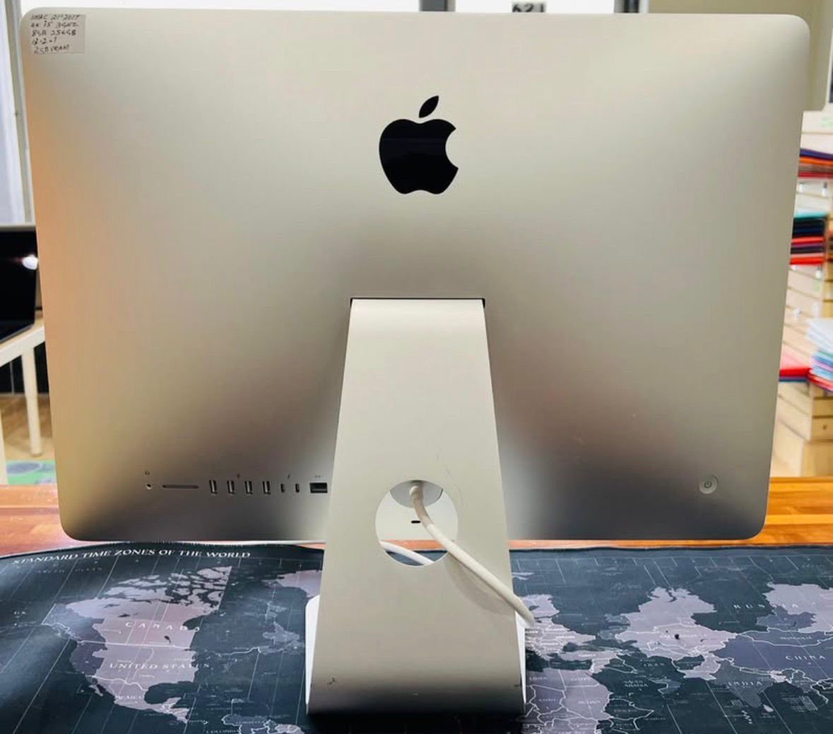 Apple iMac 21” 2017 4K Retina Core i5 8GB 256GB SSD - photo 3