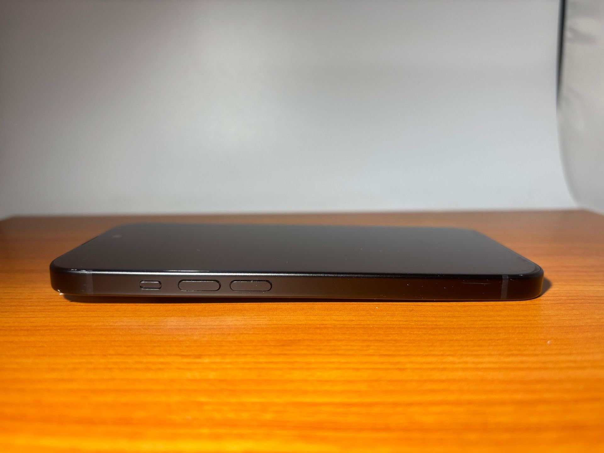 Apple iPhone 15 ATT/Cricket - Scratches, Fully Functional - photo 4