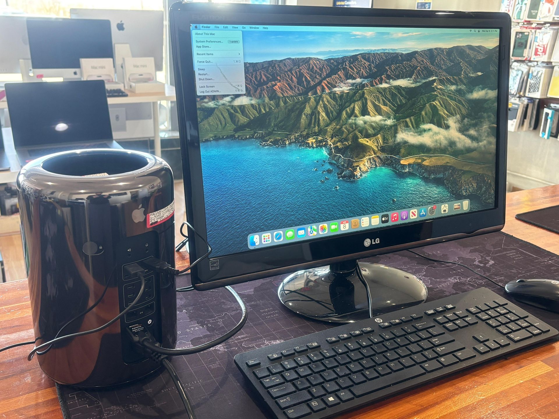 Apple Mac Pro 2.7GHz 12-Core Xeon E5 32GB 512GB FirePro D700