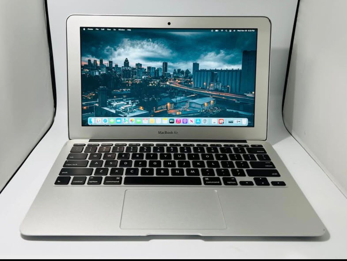 MacBook Air 11” 2015 4GB 128GB Monterey Low Price $170