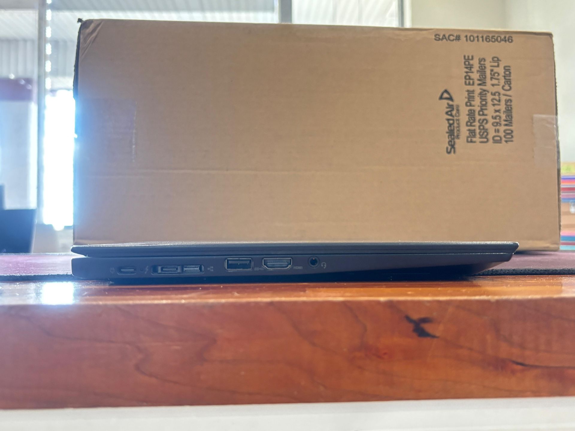 Lenovo ThinkPad T14s i5-10310U 16GB RAM 512GB SSD Win 11 Pro - photo 2