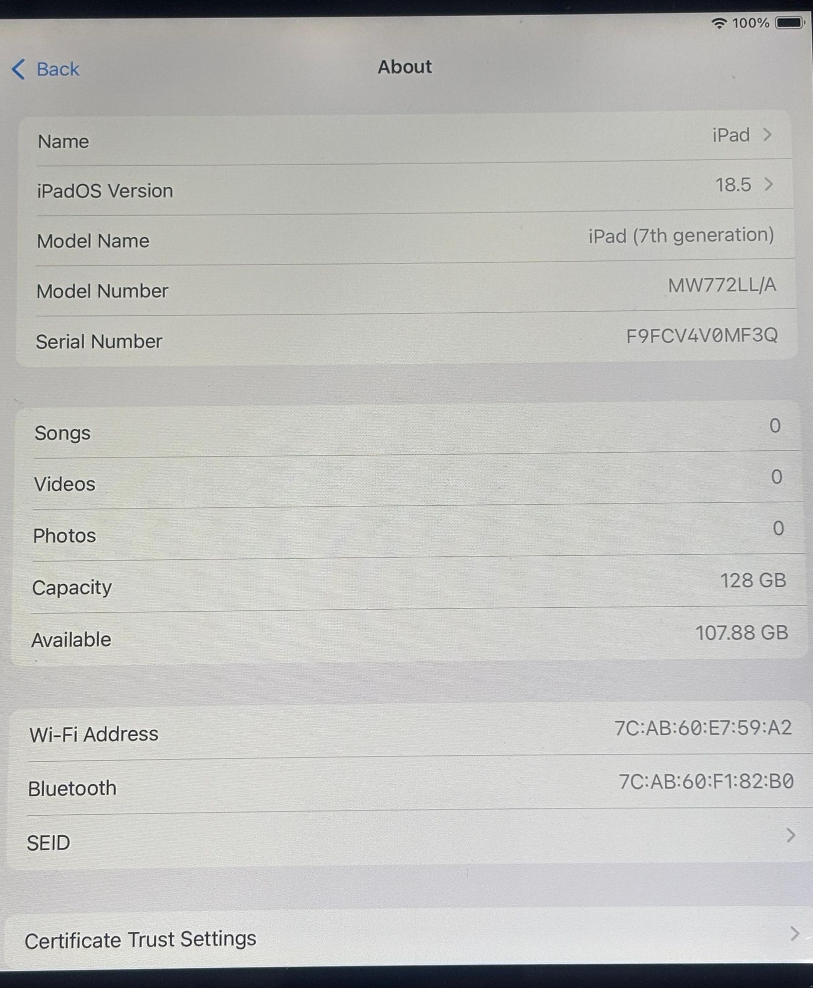 Apple iPad 7 128GB 10.2" Space Gray - Fully Functional - photo 4