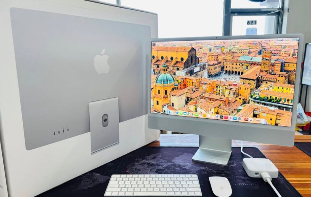 Apple iMac 24” M1 16GB RAM 1TB Like New