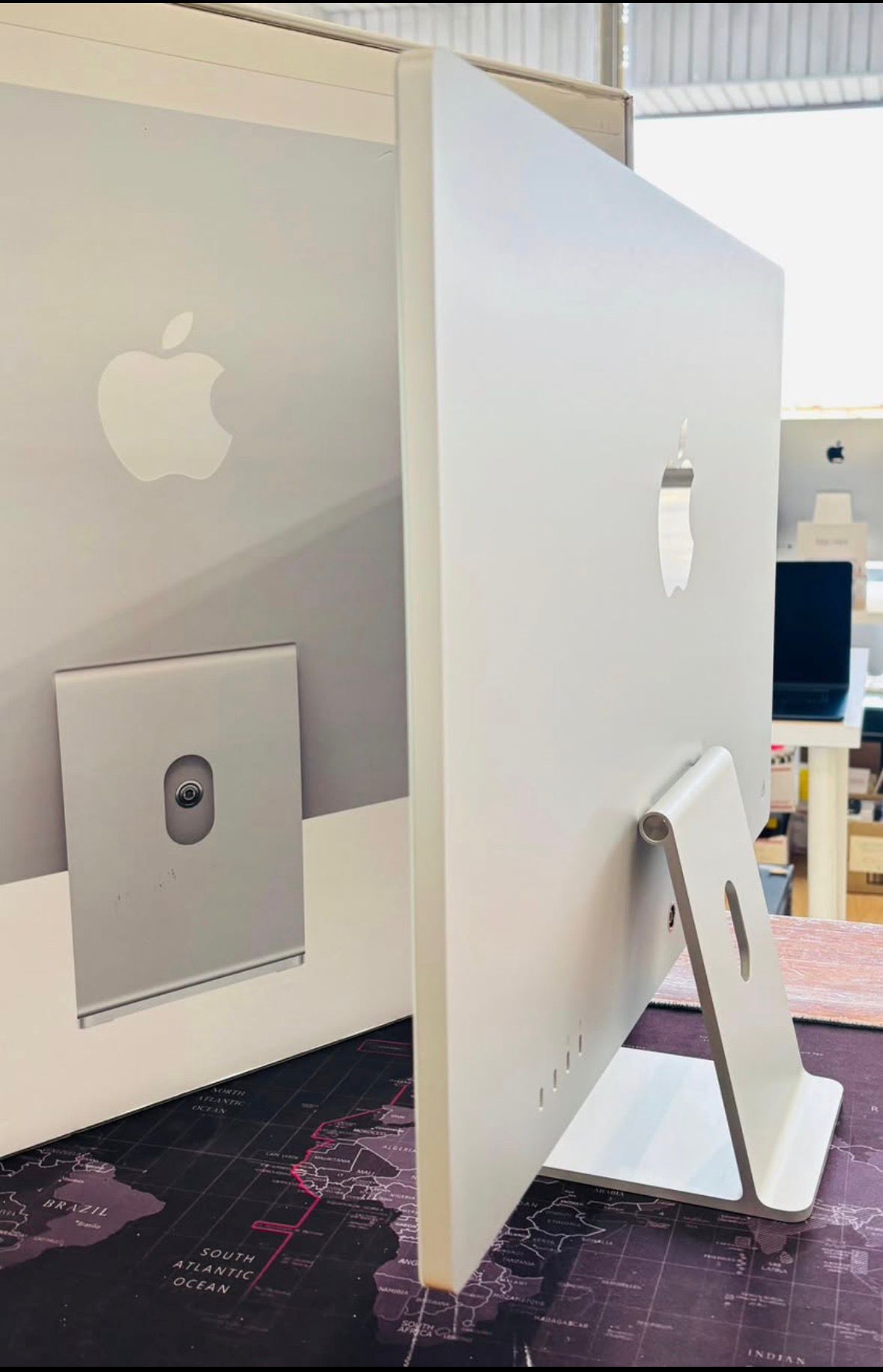 Apple iMac 24” M1 16GB RAM 1TB Like New - photo 5