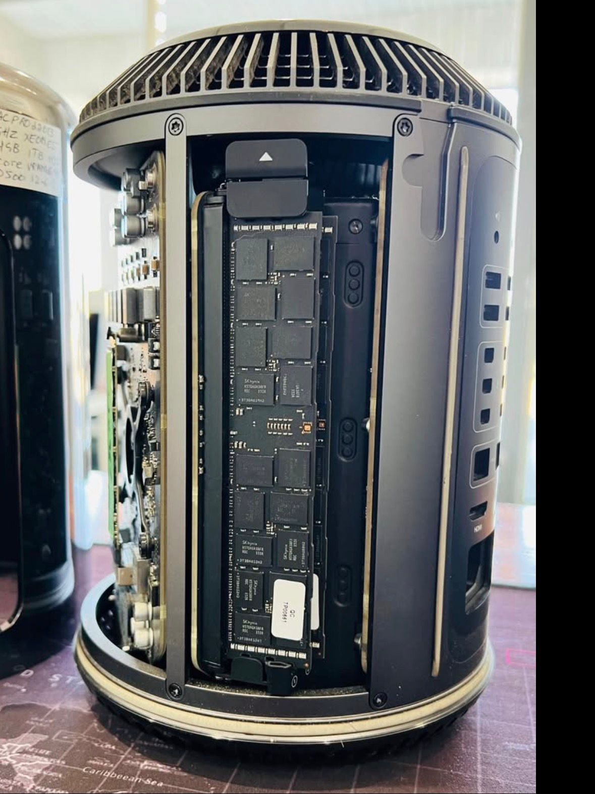 Apple Mac Pro 3Ghz 8-CORE Intel Xeon 64GB RAM 1TB SSD - photo 2