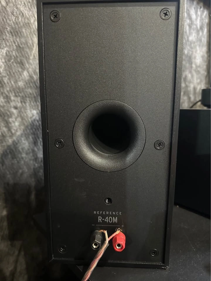 Klipsch Reference R-40M Bookshelf Speakers (Pair) - photo 2