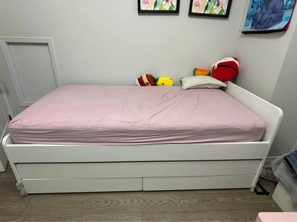 IKEA bed used - photo 5