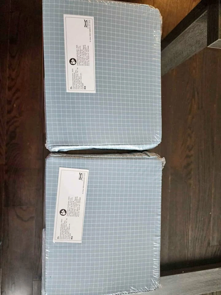 Box with Compartment